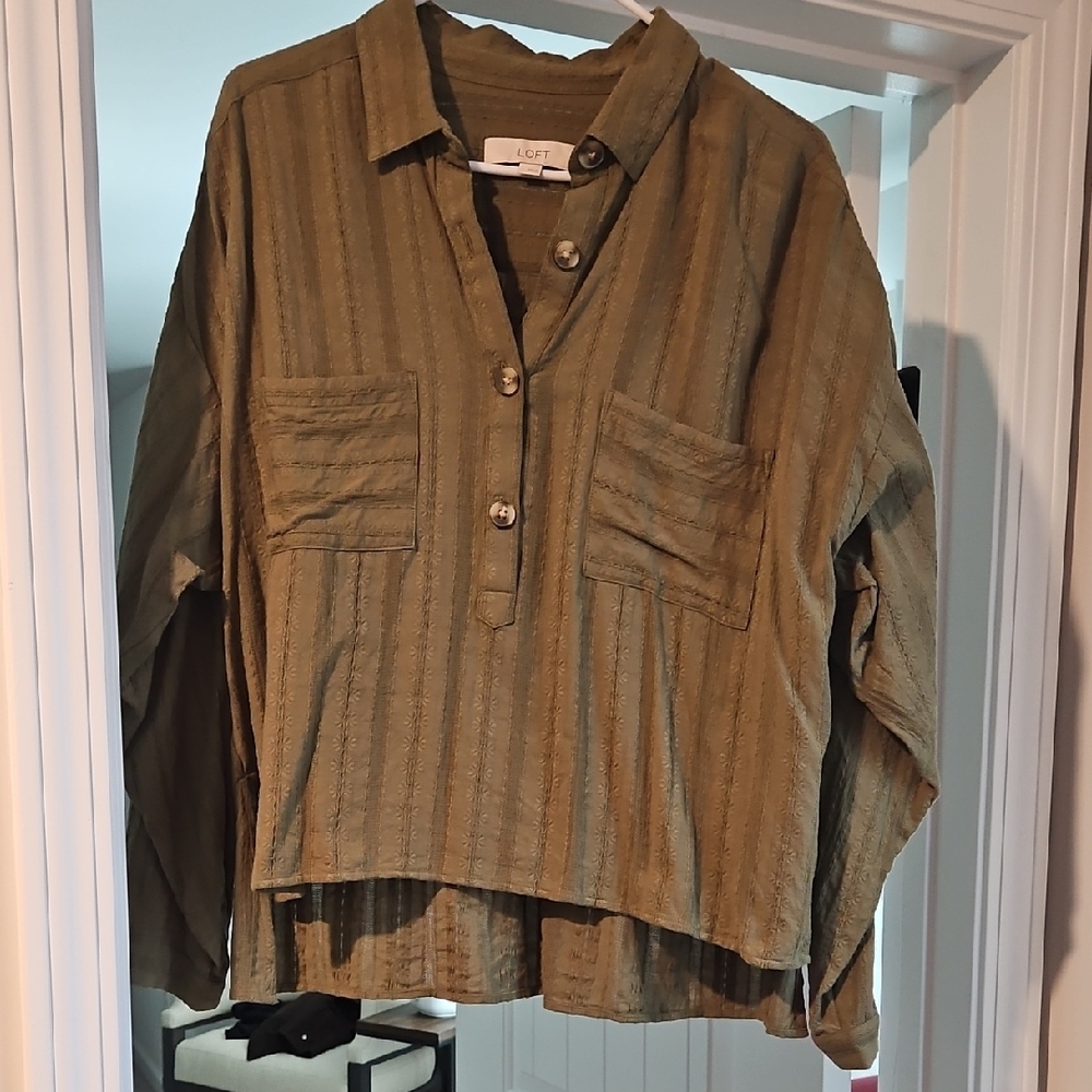 LOFT Green Button-Up Blouse